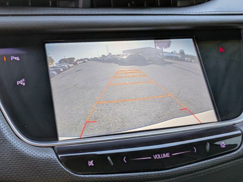 Used 2017 Cadillac XT5 Premium Luxury w/ Driver Assist Package image 31