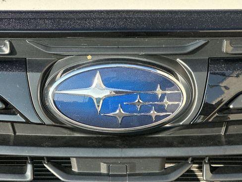 Used 2022 Subaru Forester Premium image 38