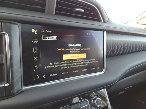 Certified 2023 GMC Yukon XL Denali image 24