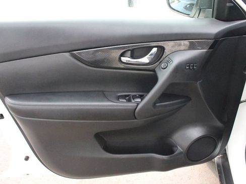 Used 2017 Nissan Rogue SL w/ SL Premium Package AWD/4WD image 19