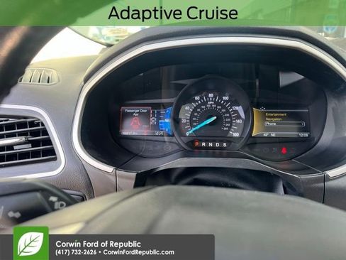 Used 2020 Ford Edge SEL w/ Cold Weather Package image 10