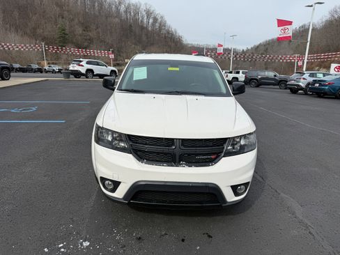 Used 2019 Dodge Journey SE w/ Premium Group image 5
