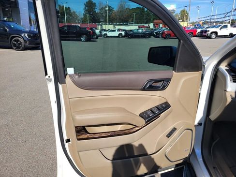 Used 2020 GMC Yukon SLT w/ Open Road Package image 9