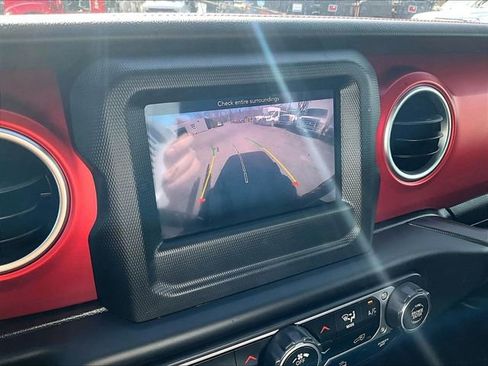 Used 2021 Jeep Wrangler Unlimited Rubicon w/ Dual Top Group AWD/4WD image 26