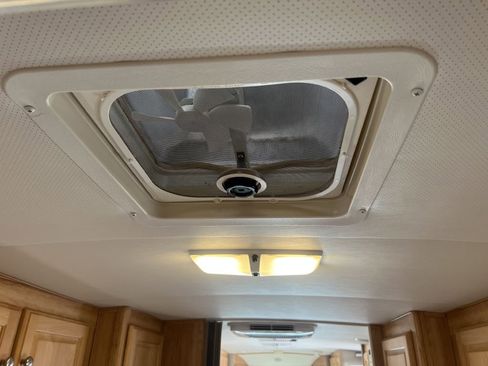 Used 2017 Ford E-450 and Econoline 450 Super Duty w/ Motorhome Prep Package RWD image 19