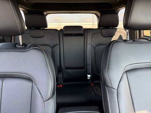 New 2026 Jeep Grand Cherokee Limited AWD/4WD image 15