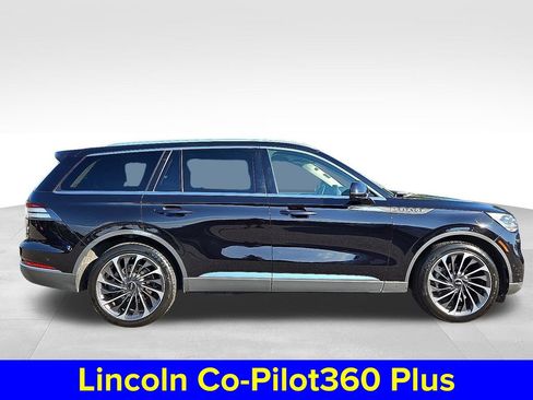 Used 2020 Lincoln Aviator Reserve w/ Equipment Group 202A image 8