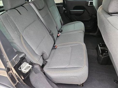 Used 2024 Jeep Wrangler Unlimited Sport AWD/4WD image 18