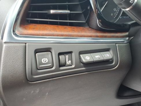 Used 2021 Cadillac XT5 Premium Luxury FWD image 19