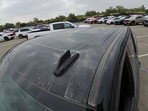 Used 2023 GMC Sierra 1500 AT4 w/ AT4 Premium Package AWD/4WD image 2