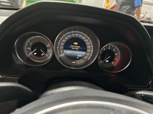 Used 2016 Mercedes-Benz E 350 Sedan w/ Premium Package image 17