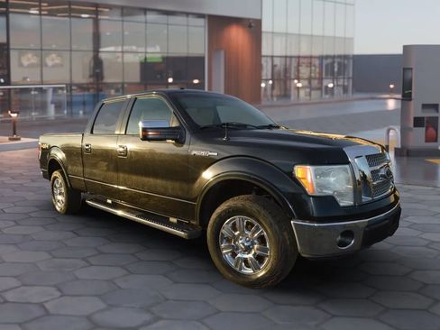 Used 2011 Ford F150 Lariat w/ Lariat Chrome Pkg image 5