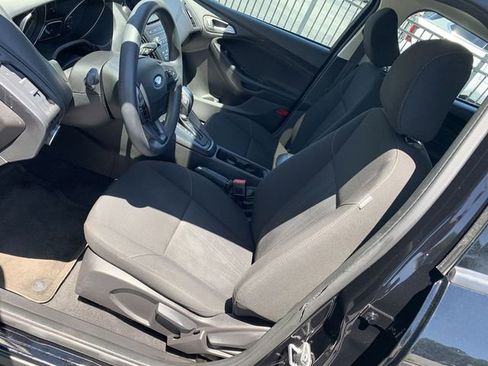 Used 2016 Ford Focus SE FWD image 18