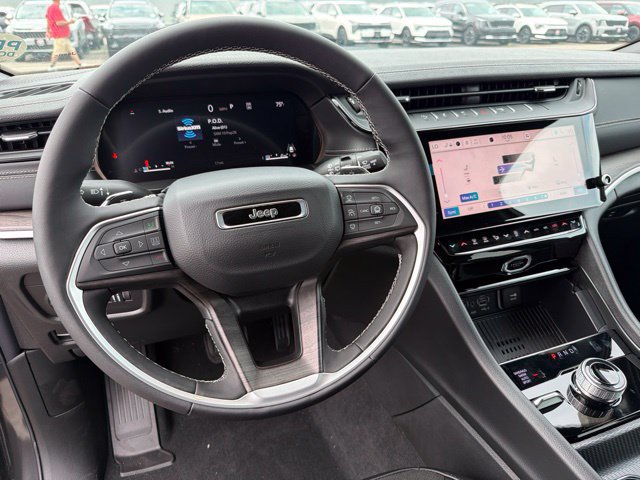 New 2026 Jeep Grand Cherokee Altitude AWD/4WD image 15