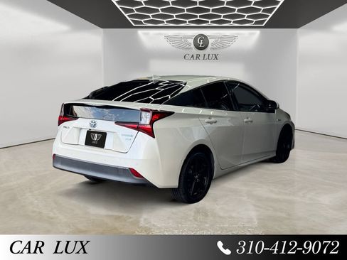 Used 2019 Toyota Prius XLE w/ Carpet Mat Package FWD image 5