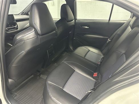 Used 2020 Toyota Corolla XSE FWD image 3