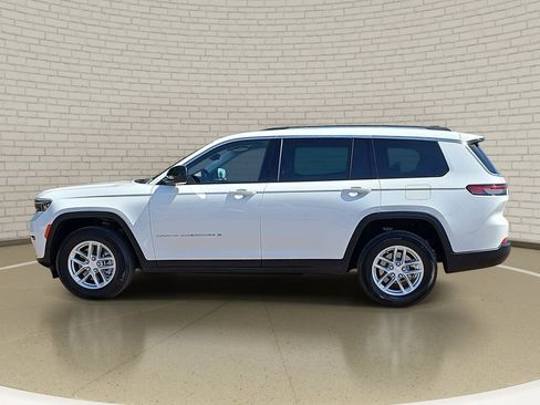 Used 2023 Jeep Grand Cherokee L Laredo image 8