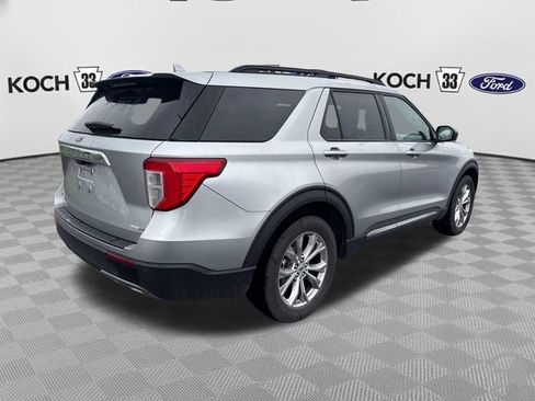 Used 2020 Ford Explorer XLT w/ Equipment Group 202A AWD/4WD image 8