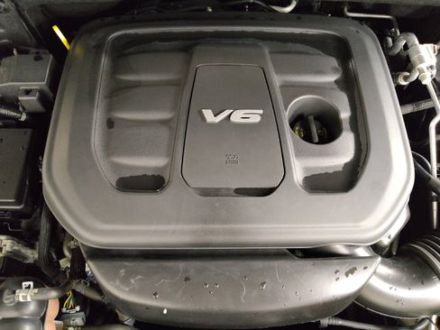 Used 2018 Jeep Grand Cherokee Limited image 30