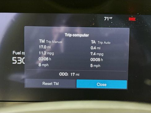 New 2026 Volvo XC60 B5 Plus w/ Protection Package Premier AWD/4WD image 12