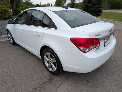 Used 2016 Chevrolet Cruze LT FWD image 7
