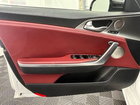 Used 2019 Kia Stinger GT2 AWD/4WD image 14