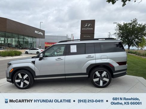 Certified 2024 Hyundai Santa Fe Limited FWD image 16