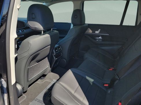 New 2026 Mercedes-Benz GLS 450 4MATIC image 11