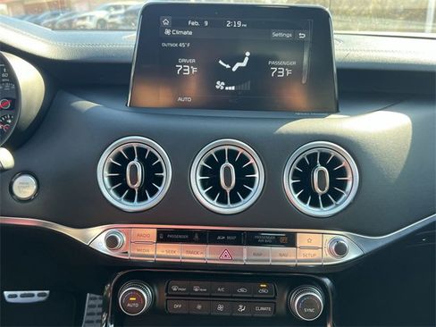 Certified 2021 Kia Stinger GT2 image 19