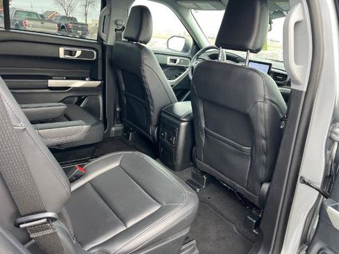 Certified 2023 Ford Explorer XLT w/ Equipment Group 202A image 34