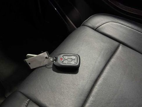 Used 2016 GMC Yukon XL SLT w/ Open Road Package image 34