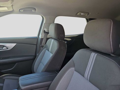 Used 2025 Chevrolet Blazer LT image 15