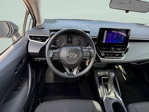 Used 2023 Toyota Corolla LE FWD image 7