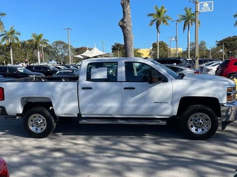 Used 2019 Chevrolet Silverado 3500 W/T w/ WT Fleet Convenience Package image 3