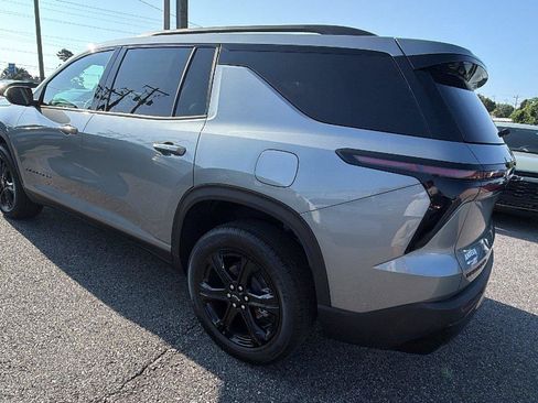 New 2027 Chevrolet Traverse LT w/ Midnight/Sport Edition FWD image 10