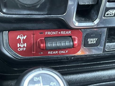 Used 2023 Jeep Wrangler Unlimited Rubicon 4xe w/ Cold Weather Group AWD/4WD image 32