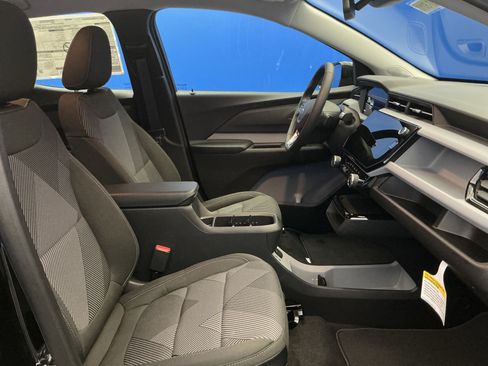 New 2027 Chevrolet Bolt LT w/ Comfort Package FWD image 21