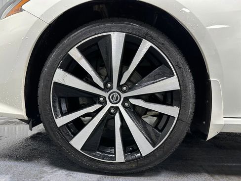 Used 2021 Nissan Altima 2.5 SR image 5