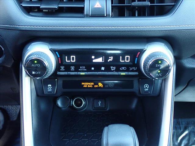 Used 2022 Toyota RAV4 XLE AWD/4WD image 19