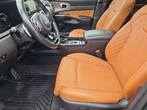 Used 2022 Kia Sorento SX Prestige w/ Rust Color Package image 33