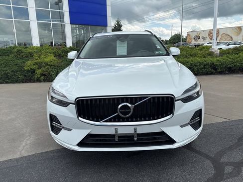 Certified 2023 Volvo XC60 B5 Core w/ Climate Package AWD/4WD image 3