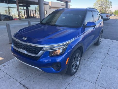 Used 2021 Kia Seltos S image 1