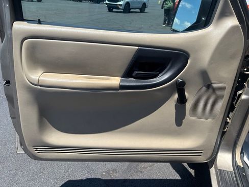 Used 2006 Ford Ranger XL RWD image 6