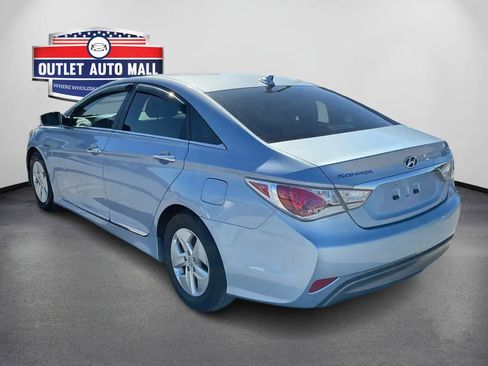 Used 2011 Hyundai Sonata Hybrid Sedan 4D image 5