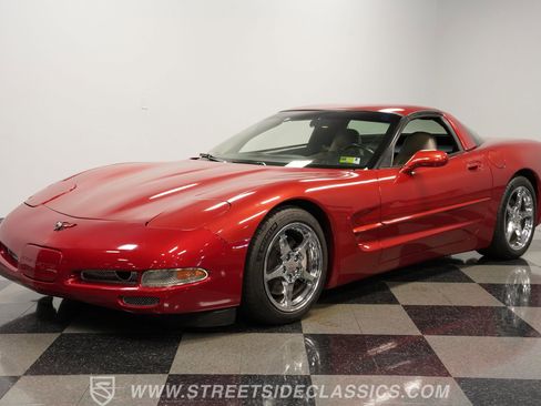 Used 1998 Chevrolet Corvette Coupe image 5