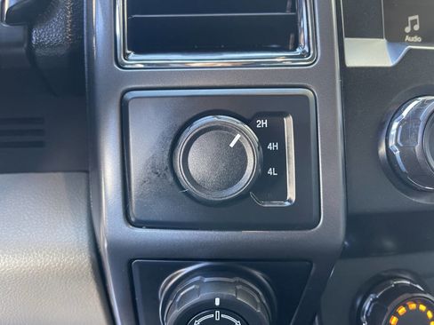 Used 2019 Ford F150 XLT w/ Trailer Tow Package image 20