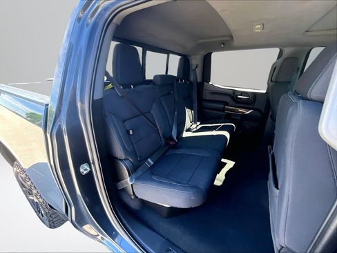 Used 2021 Chevrolet Silverado 1500 LT Trail Boss w/ Convenience Package II AWD/4WD image 29