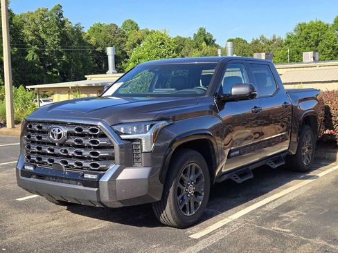 Used 2023 Toyota Tundra Platinum RWD image 3