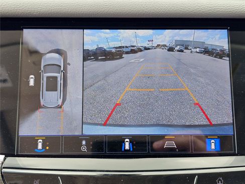 Used 2022 Cadillac XT6 Premium Luxury w/ Technology Package FWD image 29