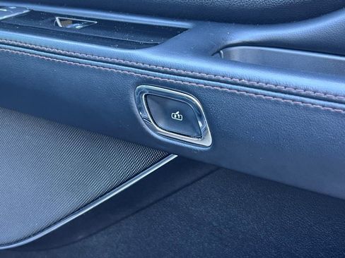 Used 2022 Lincoln Aviator Reserve image 10